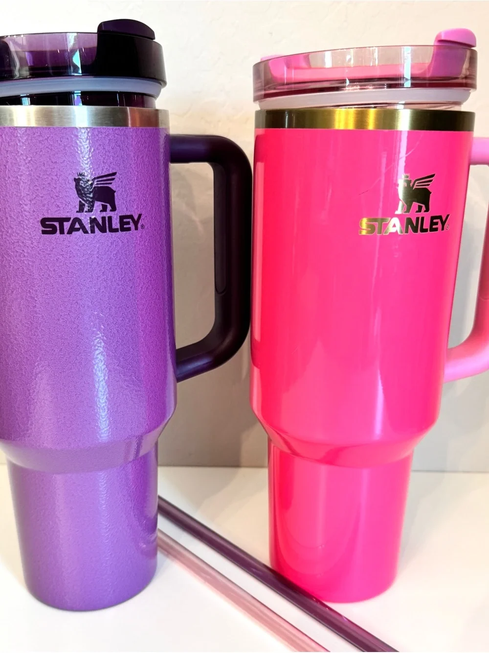 Set of 2 40 oz Stanley tumblers-Pink parade quencher & Hammertone Lilac special